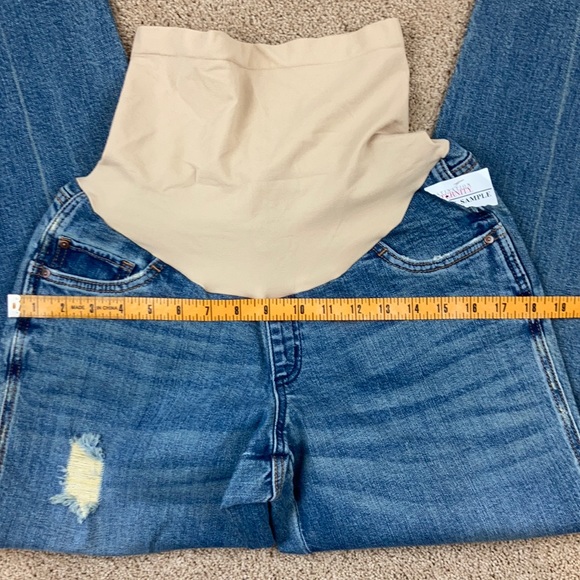 led Full Panel Distressed Raw Hem Maternity Jeans - Picture 6 of 12